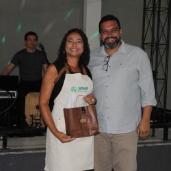 Maria Panema
(Galinha com aipim)

Galinha com aipim