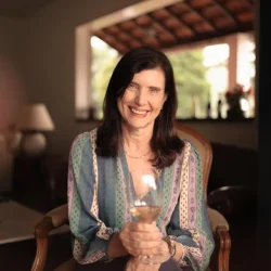 Laura Tassinari-Proprietária da Vinícola Tassinari