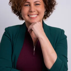 Geiza Rocha-Jornalista e doutoranda em Geografia e Meio Ambiente pela PUC-Rio